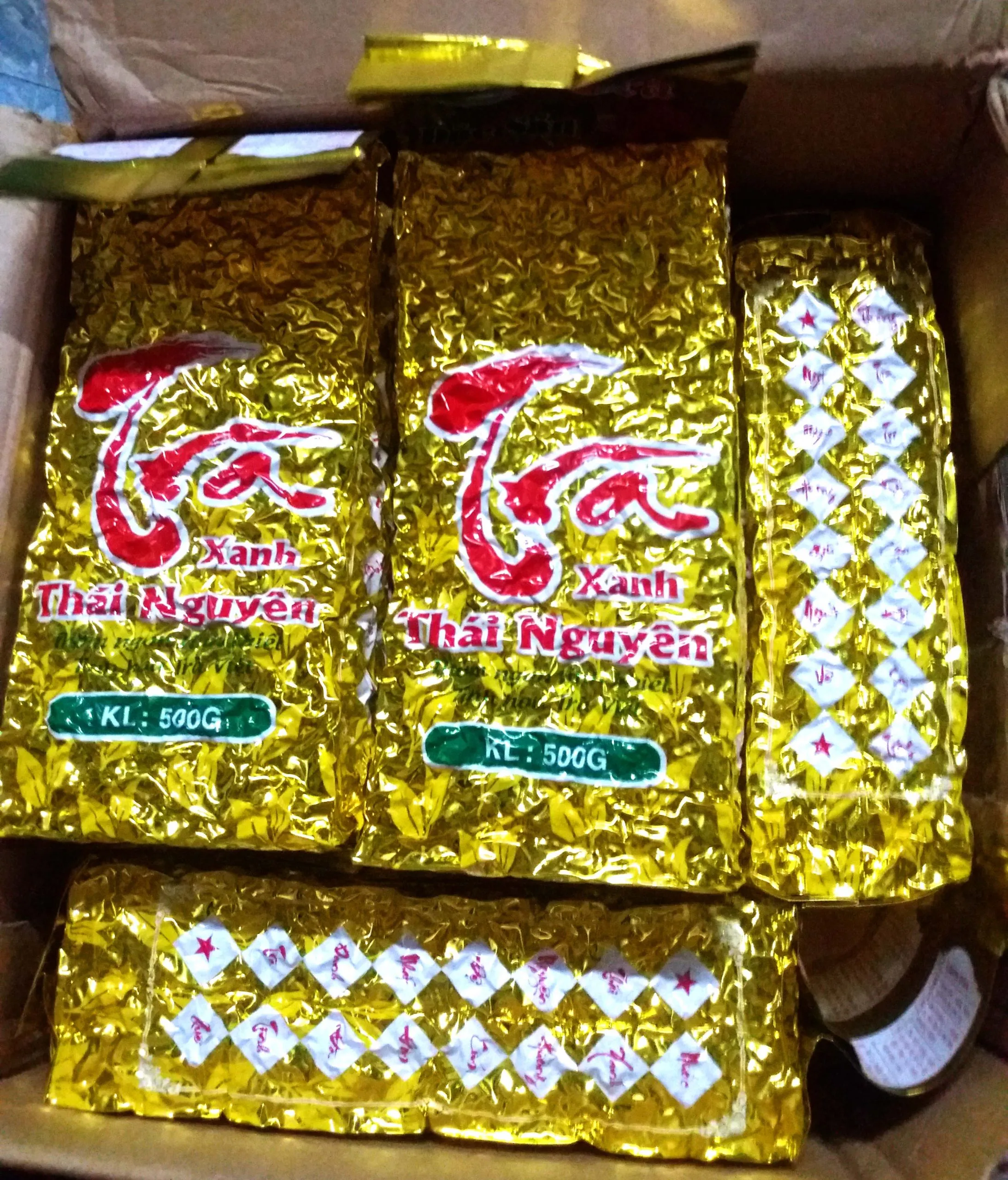 1kg Trà (chè) Thái nguyên , ĐẶC SẢN THÁI NGUYÊN ( 2 gói x 500g loại 1 )