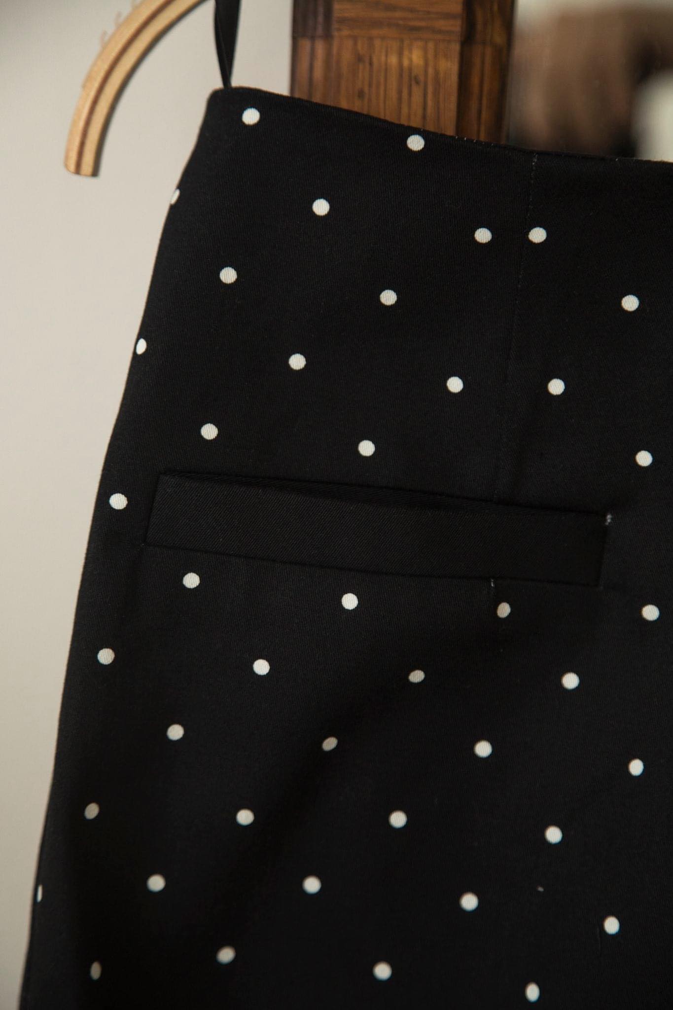 Moda de Lita -  Chân váy midi chấm bi đen trắng