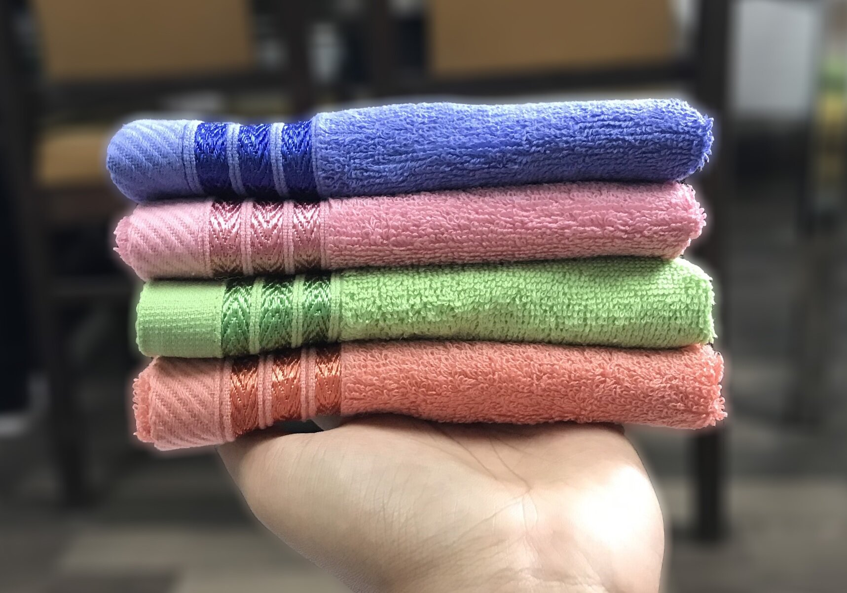 Khăn mặt cao cấp 100% cotton ( 28x50 60gr)