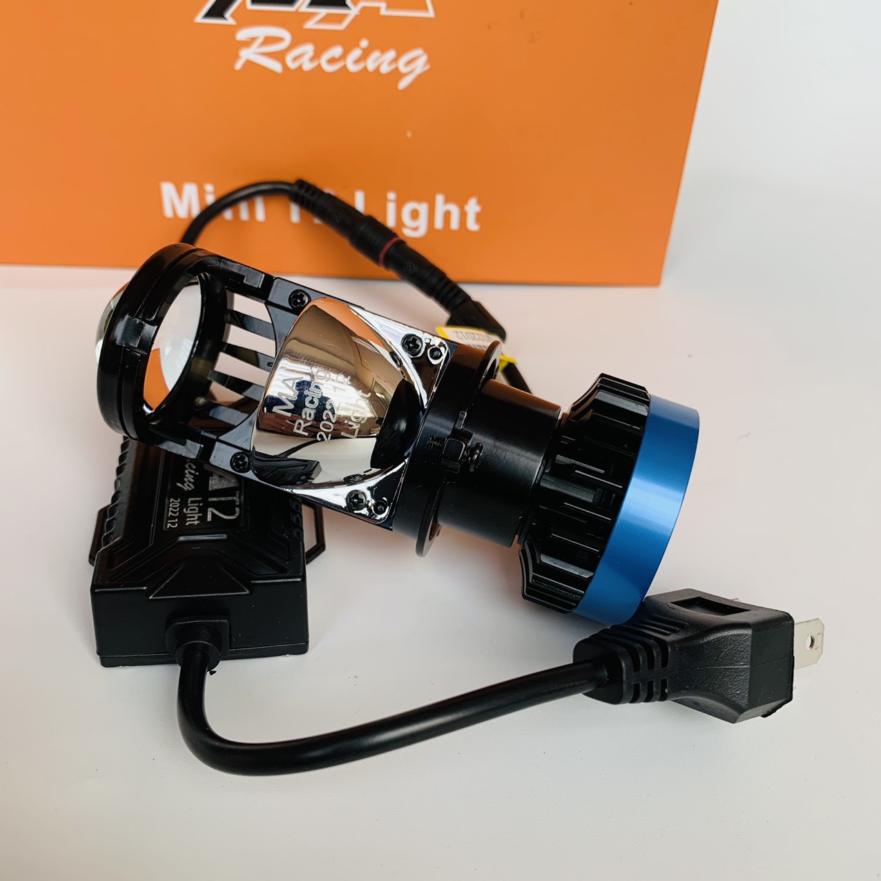 Đèn led bi cầu mini T2 Light chân H4 kính tím