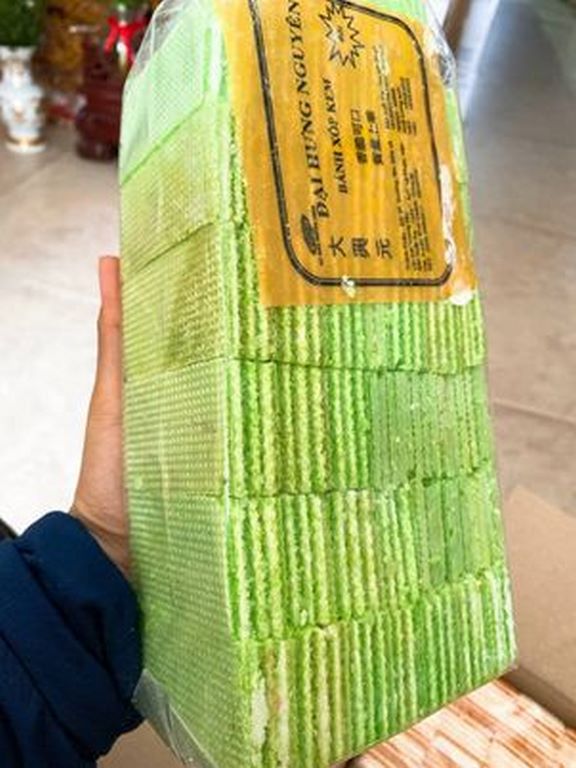 Bánh xốp kem sầu riêng lá dứa - 500g