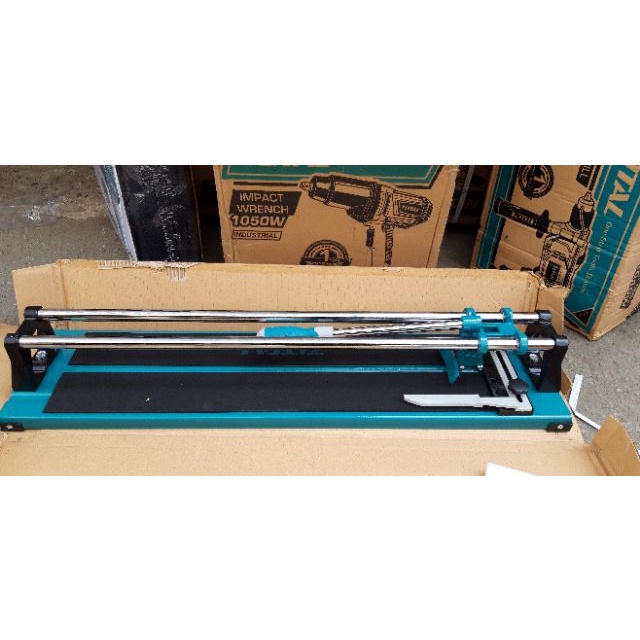 Bàn cắt gạch men Total THT576004 600mm