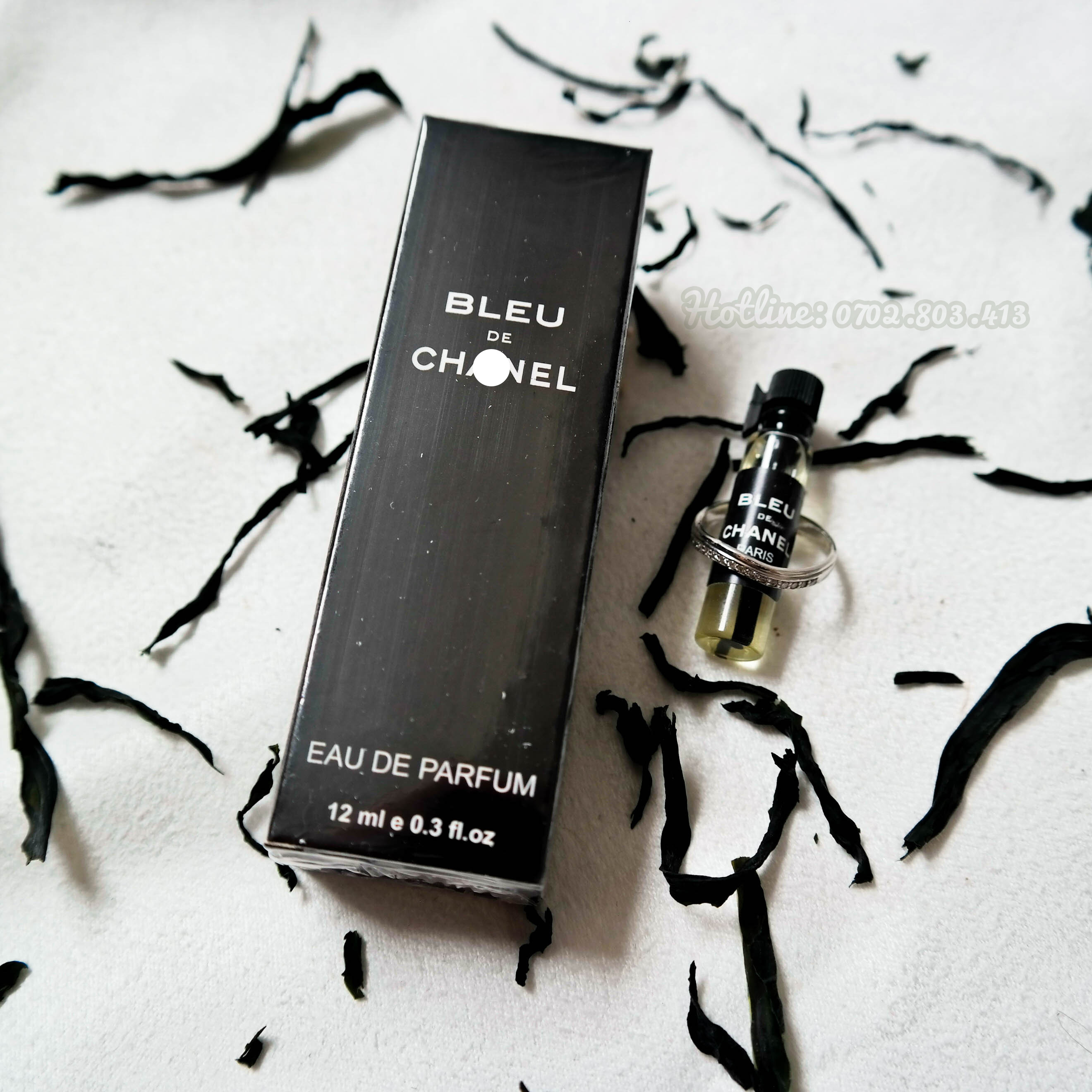 Tinh dầu thơm Bleu de Chanel dạng chai lăn 12ml