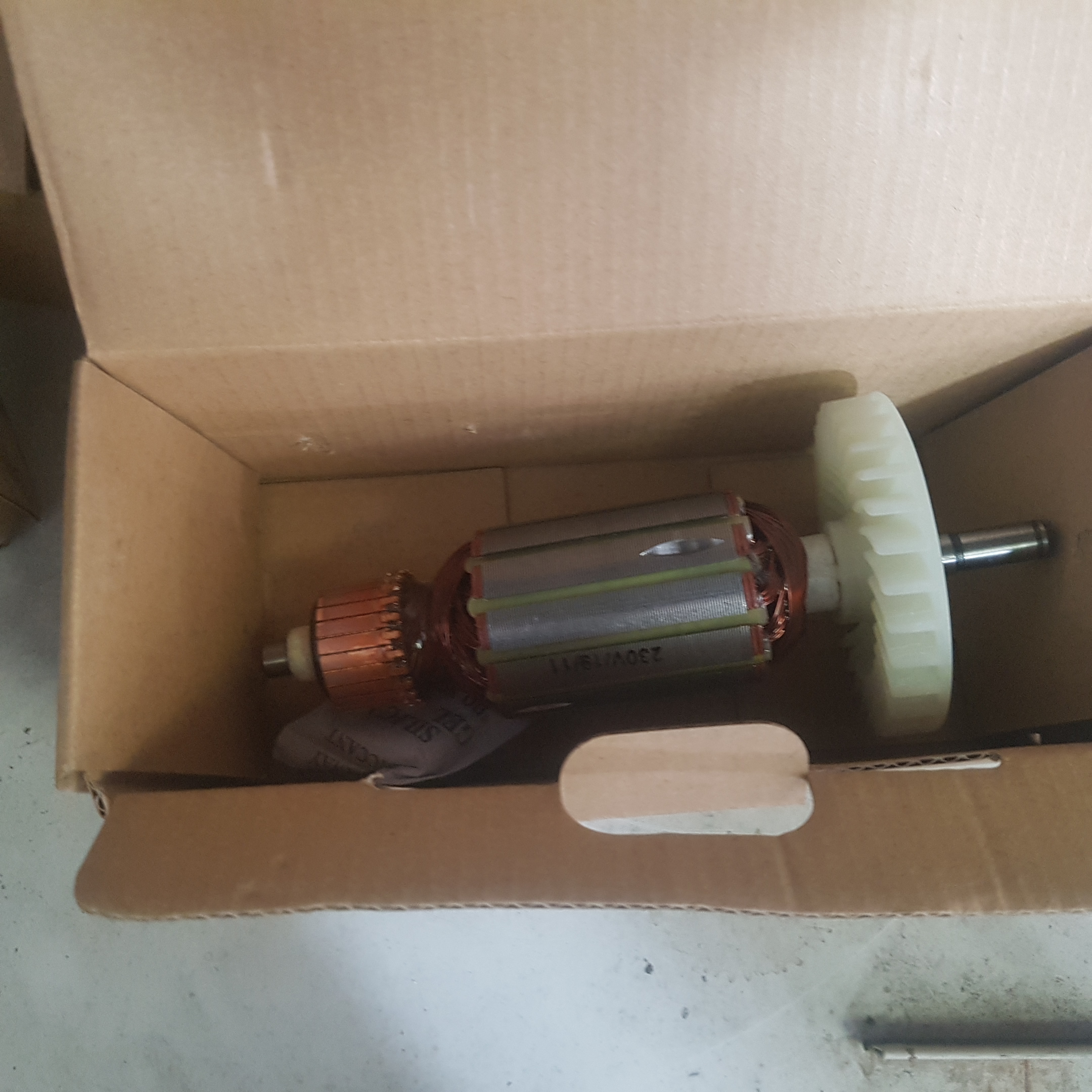 Roto máy cắt gạch CT15081
