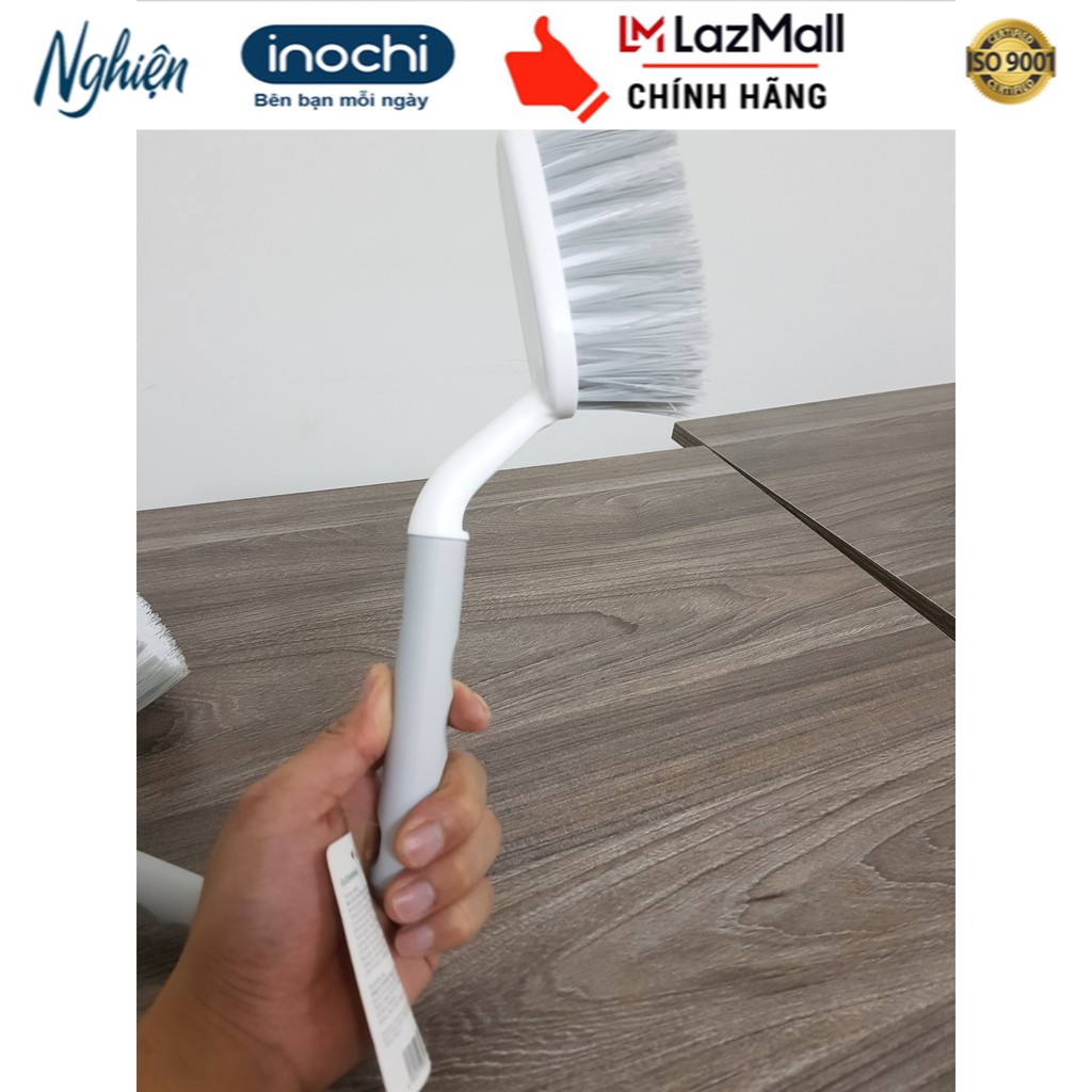 Bàn chải nhà tắm cán dài kirei (26cm)