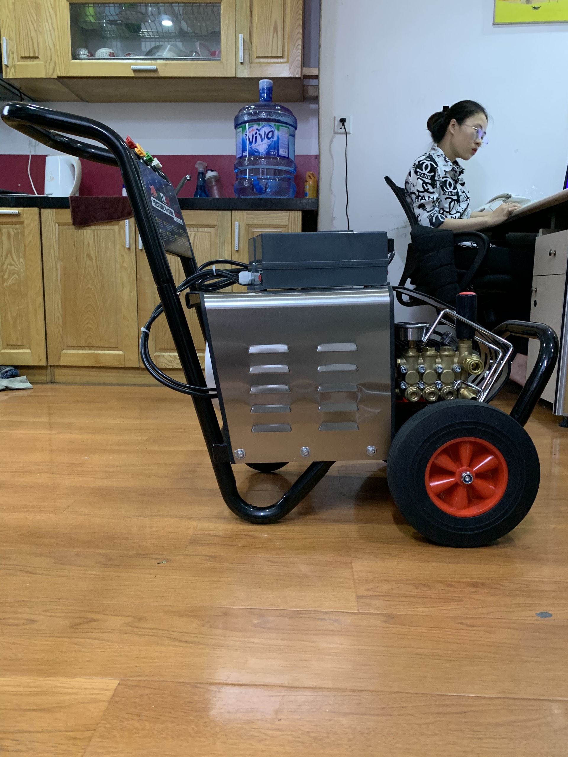 Máy Rửa Xe Cao Áp 2.2Kw Jetman JM22