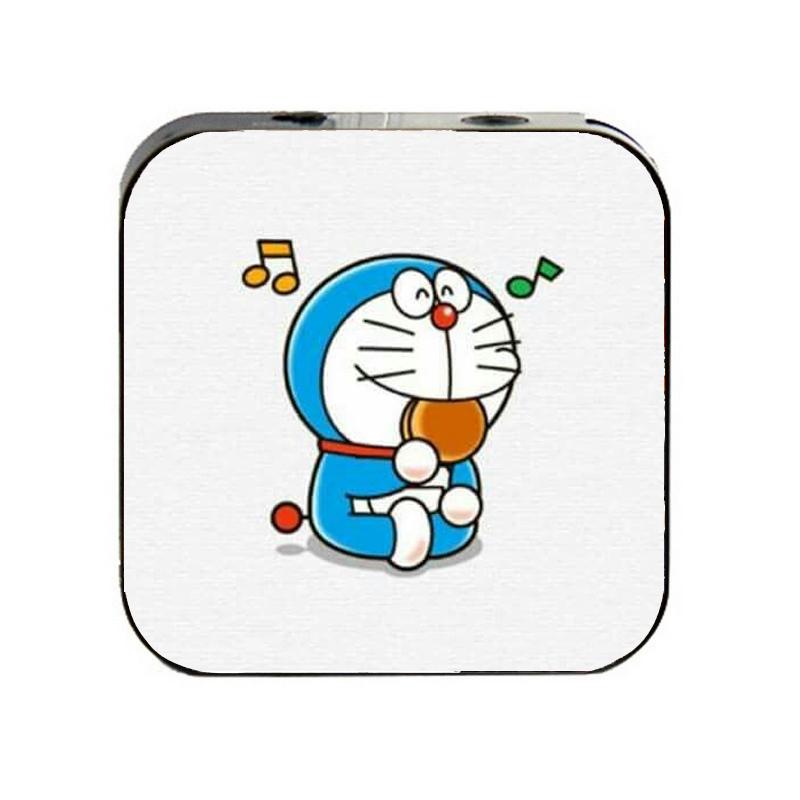 Quà tặng đầy ý nghĩa từ Doraemon với máy nghe nhạc tặng kèm tai nghe giúp bạn cùng nhau chia sẻ và thưởng thức những bài hát yêu thích một cách dễ dàng và tiện lợi!