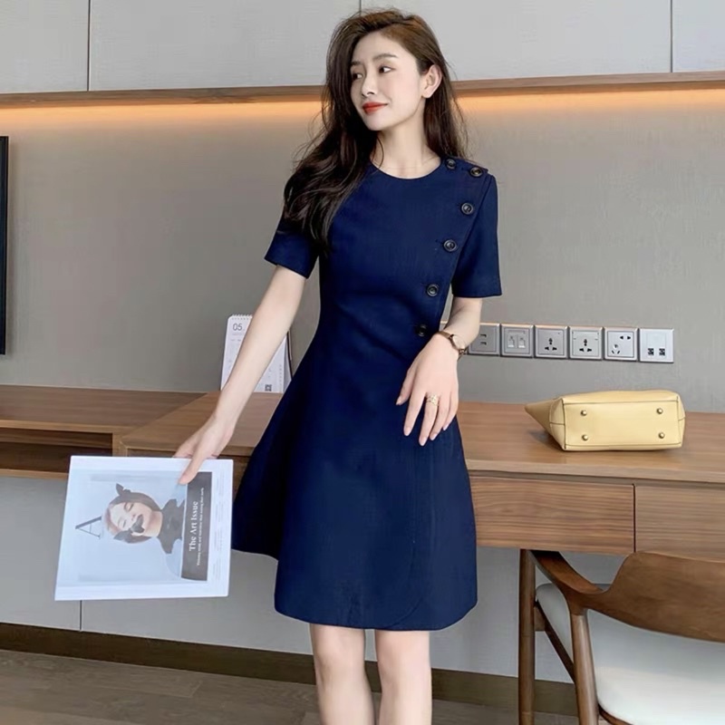 Đầm xanh đen cổ tròn nút trước
