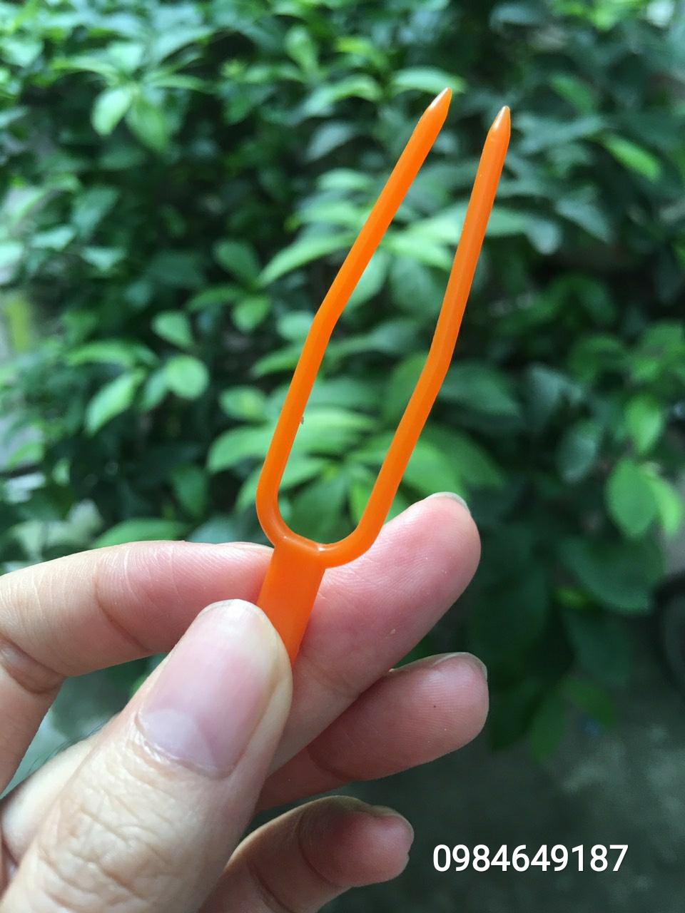 Kẹp cố định kie cho lan túi 1000 chiếc