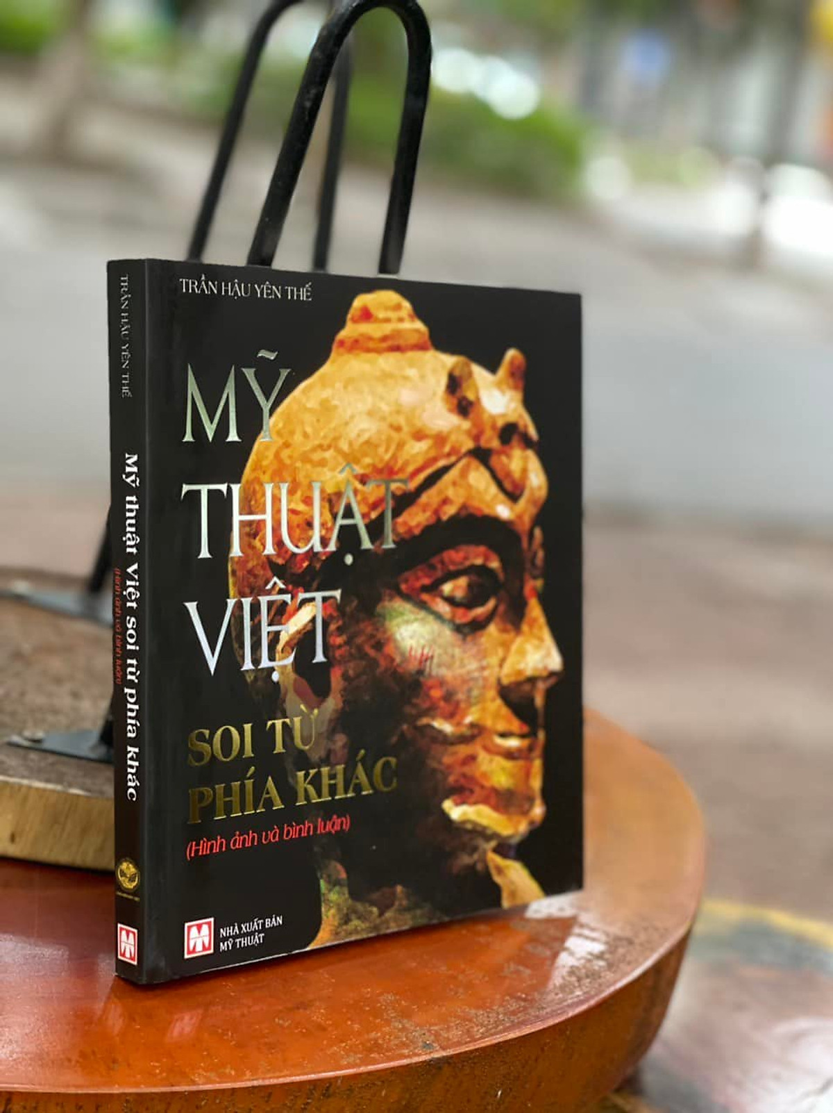 Mỹ thuật Việt soi từ phía khác