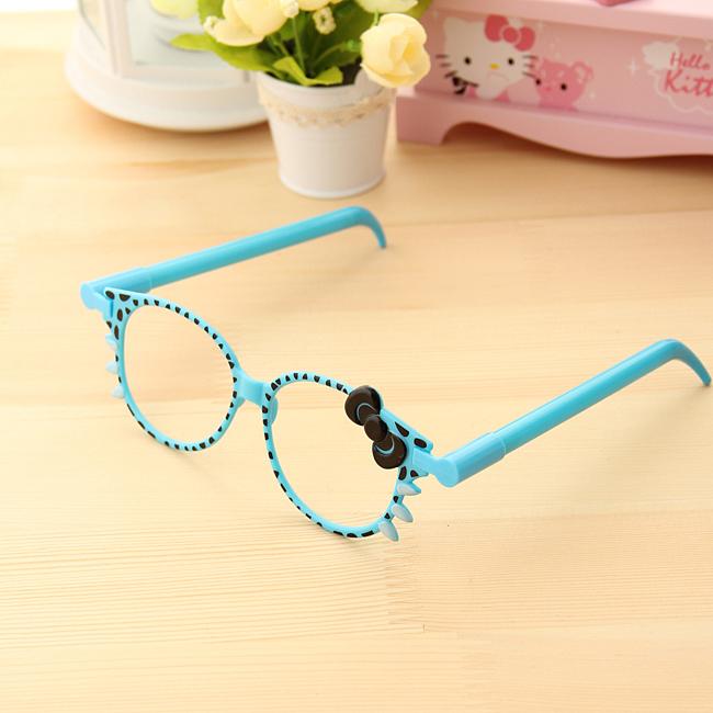 Bút Bi Mắt Kính Kitty Đáng Yêu