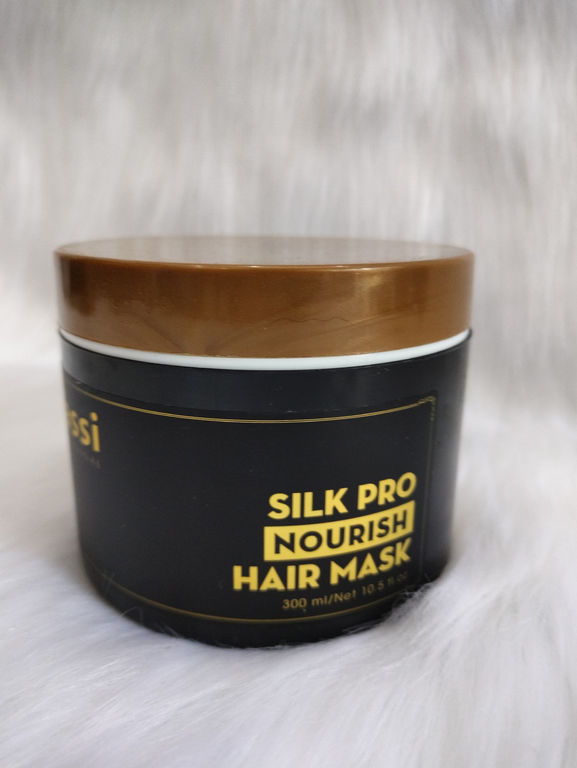 300ml Dầu hấp tóc siêu mượt, siêu thơm Kassi đen