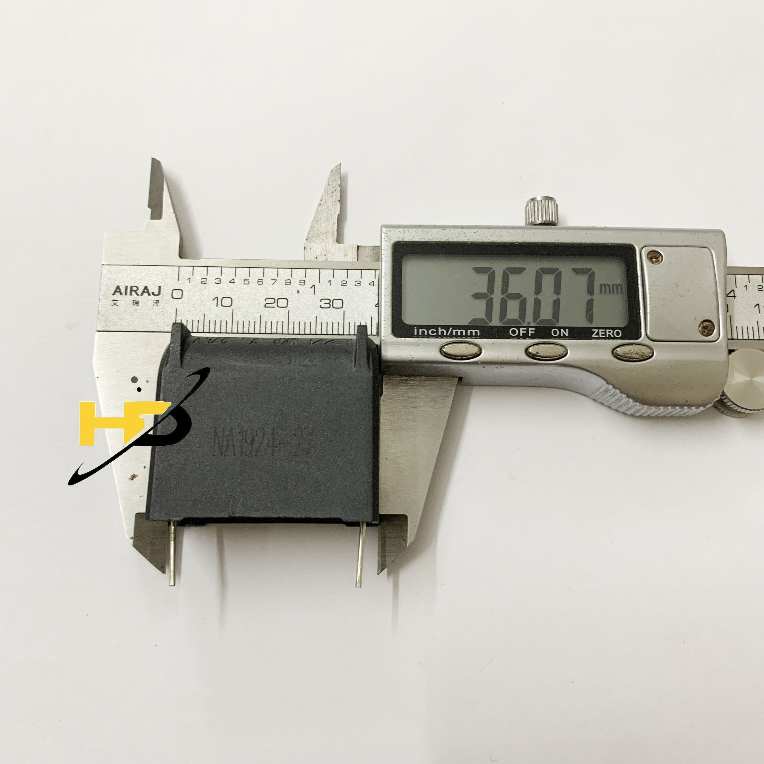 Tụ Bếp Từ 8uF 275VAC 400VDC, Tụ MKP Dáng Đứng