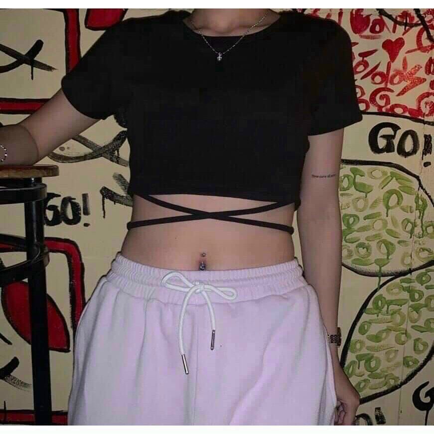 Áo Thun Croptop Phối Dây Cột Eo