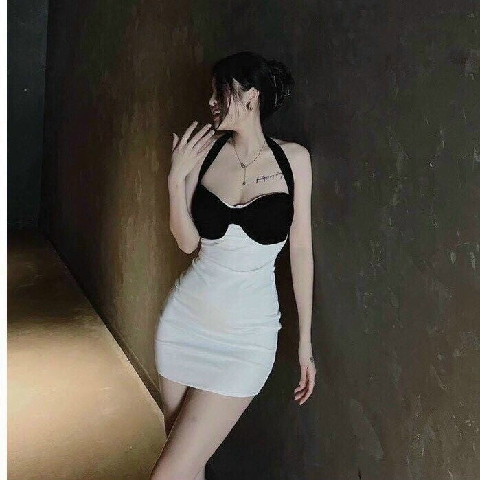 Đầm yếm nơ ngực màu trắng đen ôm body dáng ngắn cực xinh , chất thun bozip mềm mịn