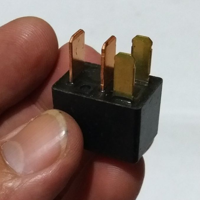 [HCM]Rờ le OMRON 4 chân- RELAY 4 chân 12V OMRON ( Hàng 100% mới )