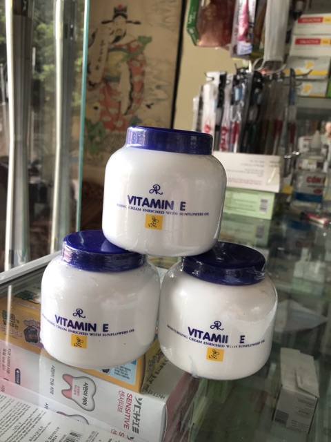 VITAMIN E hũ Thái Lan-Kem dưỡng ẩm body & face