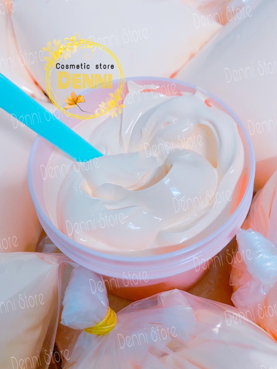 Lẻ bịch 1000gr kem body collagen trắng da