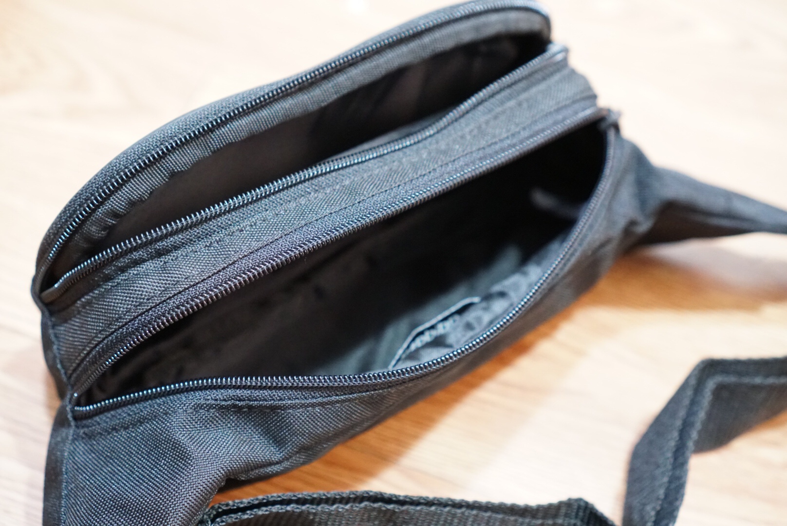 Túi bao tử đeo bụng đeo chéo BUMBAG