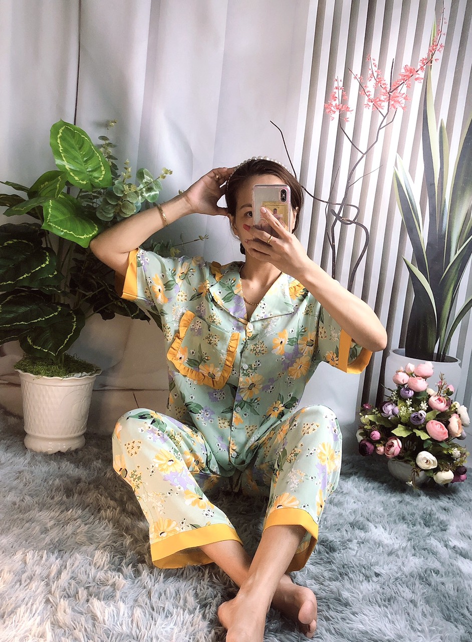 Bộ mặc nhà lụa mango cổ phối bèo