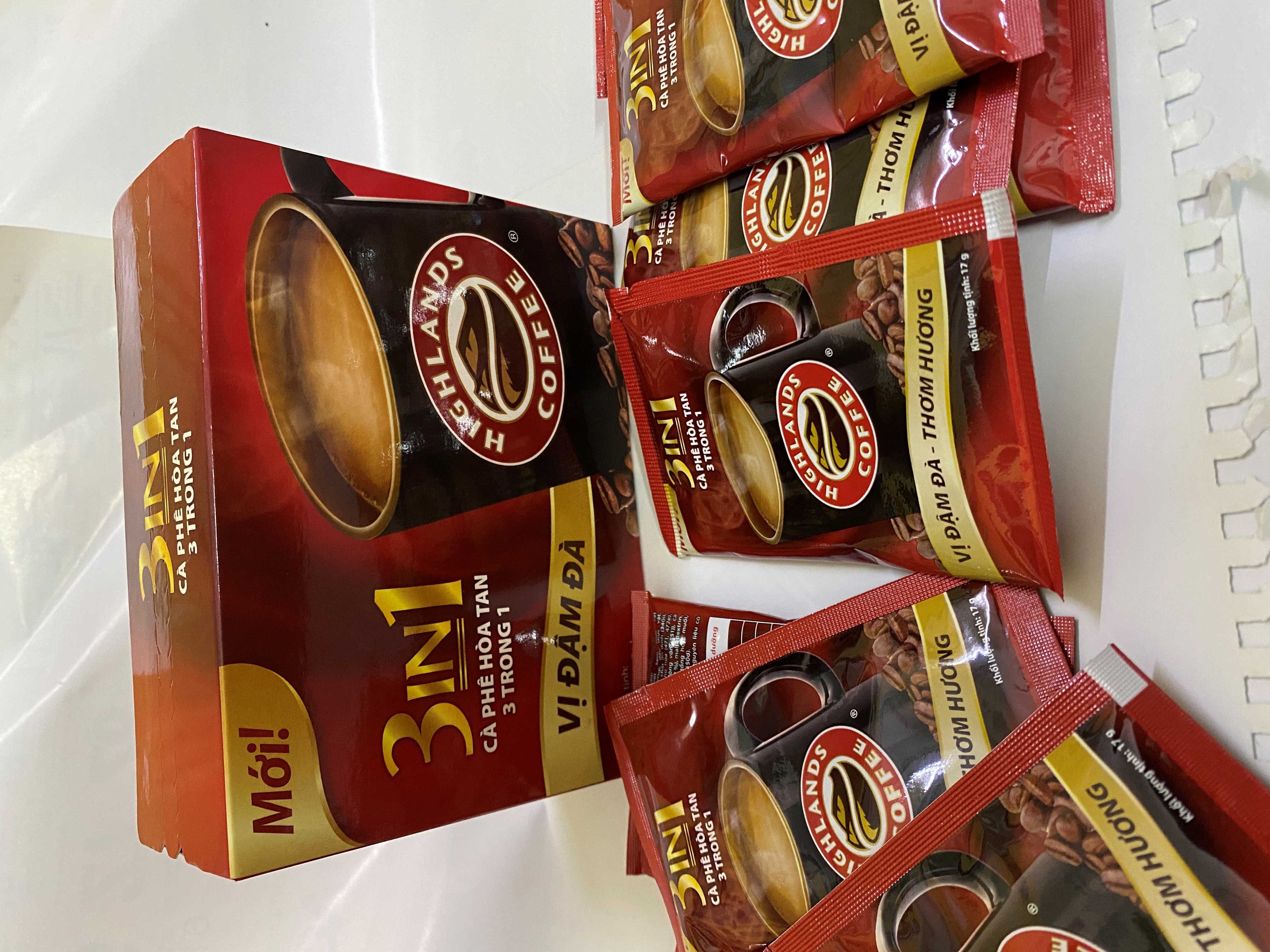 HIGHLANDS CÀ PHÊ HÒA TAN 3 TRONG 1 170g (10 gói x 17g)