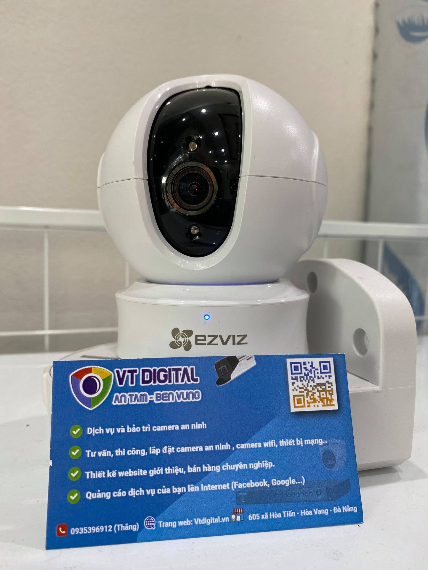 camera ezviz C6cn HD 720p  combo thẻ 32gb
