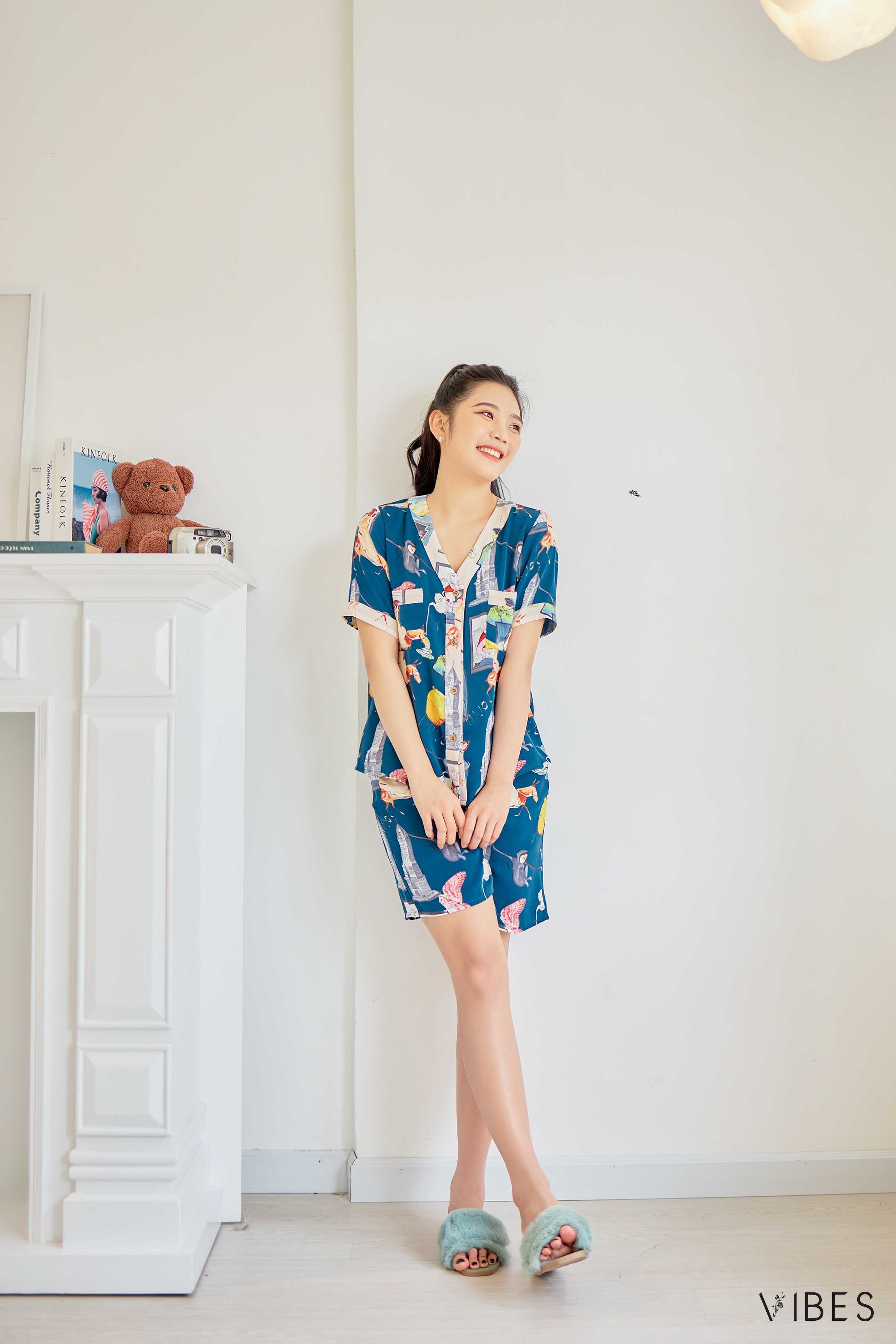 VIBES Bộ Pijama Lửng Mặc Nhà Vivian Navy Py Set
