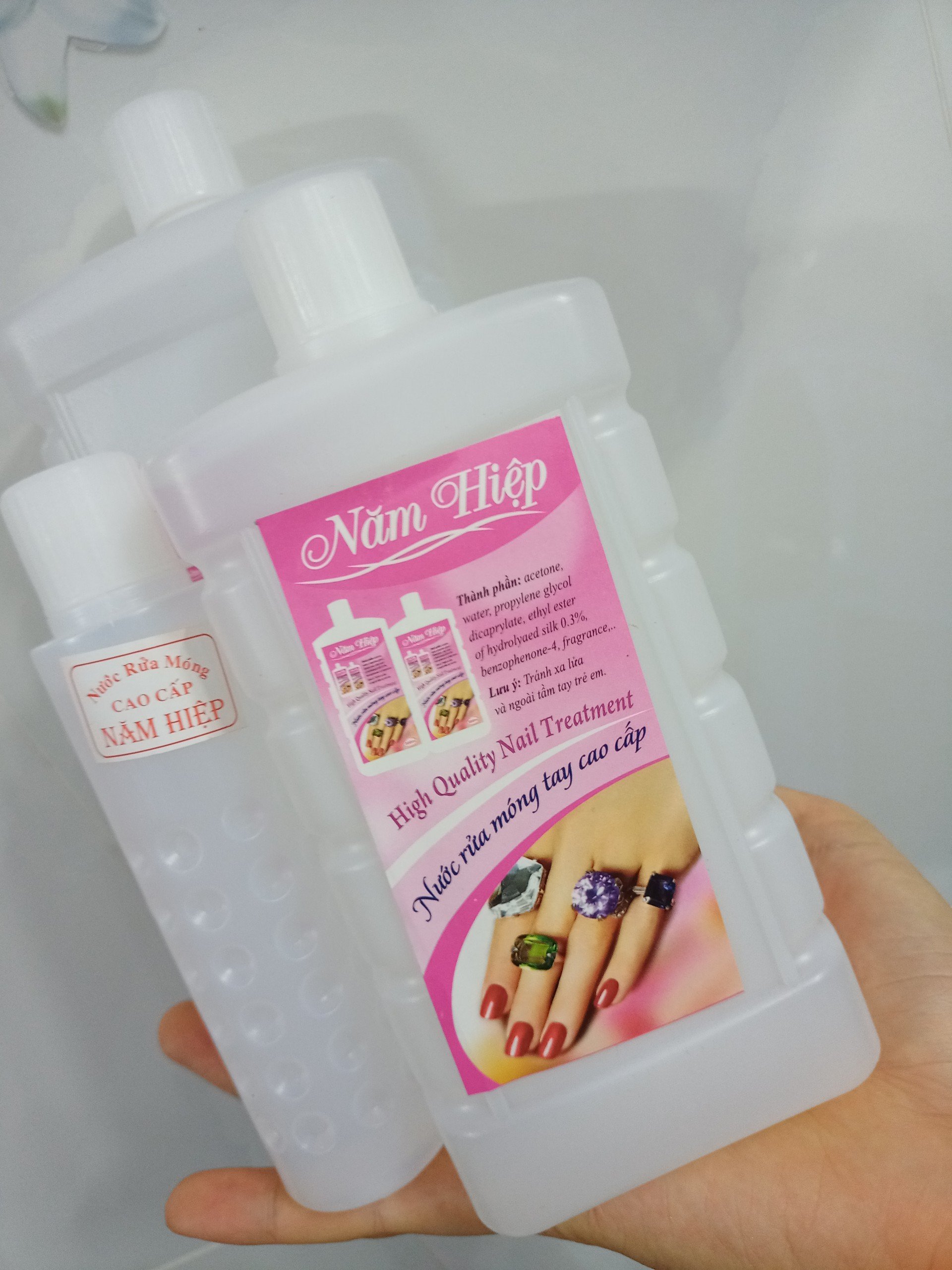 Nước rửa sơn móng Năm Hiệp