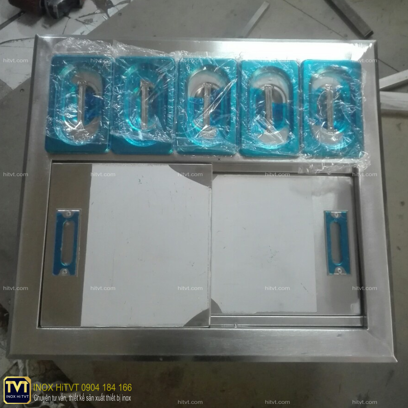Thùng đá có 5 khay toping