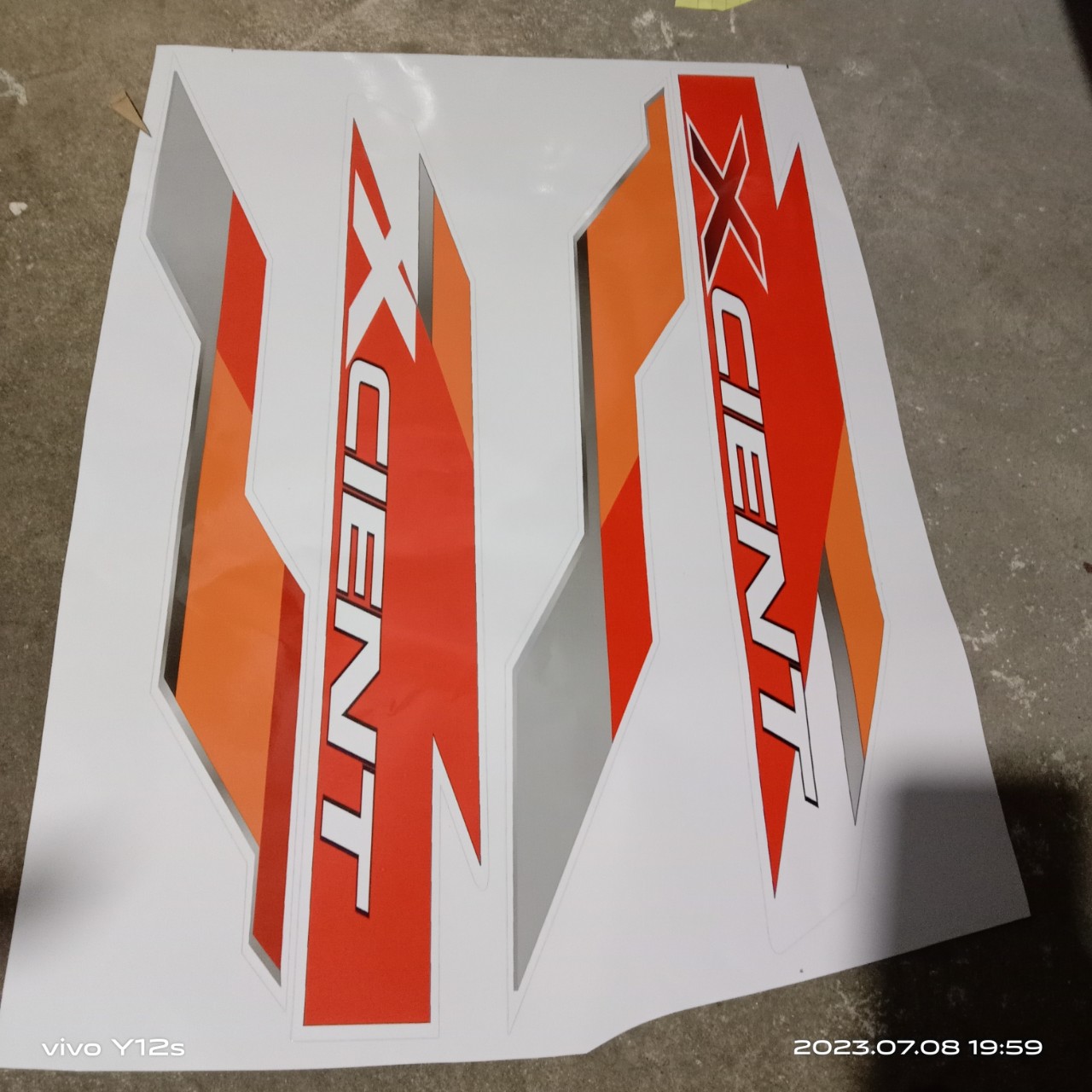 Cặp tem cửa Xcient dán xe tải, ô tô, xe ben
