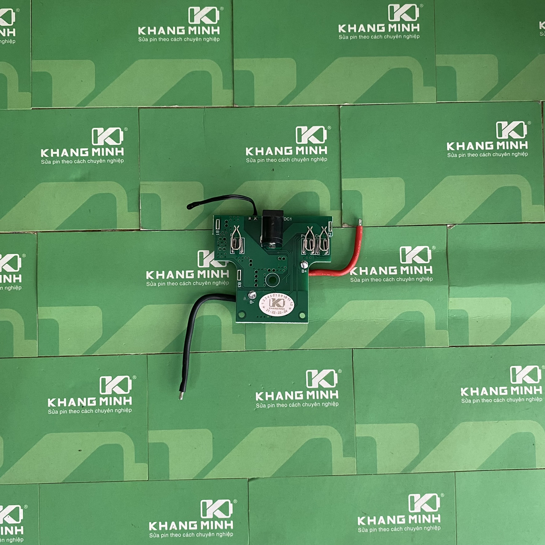 Mạch pin Hitachi 14.4V 4S nhận sạc adaptor 16.8V