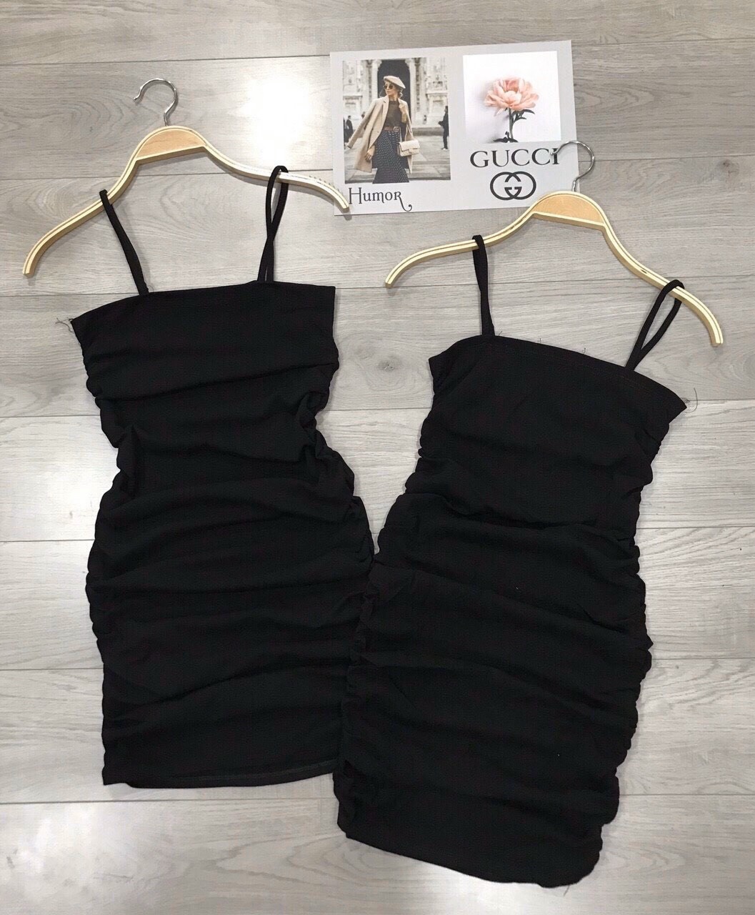Váy body 2 dây dúm sườn tôn dáng