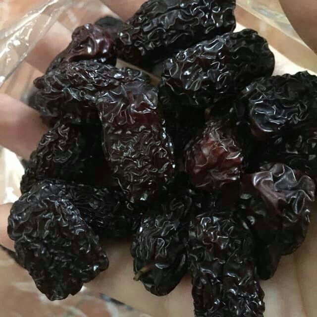 Táo tàu đen siêu dẻo, quả to (0.5kg hút chân không)
