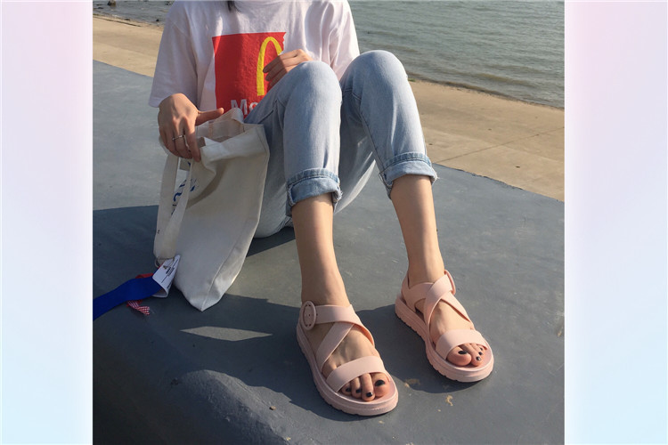 [HCM]Giày Sandal Giày Nữ Quai Ngang Nữ Giày Quai Hậu Đế Bằng Nữ Phong Cách Nữ Sinh Ngọt Ngào