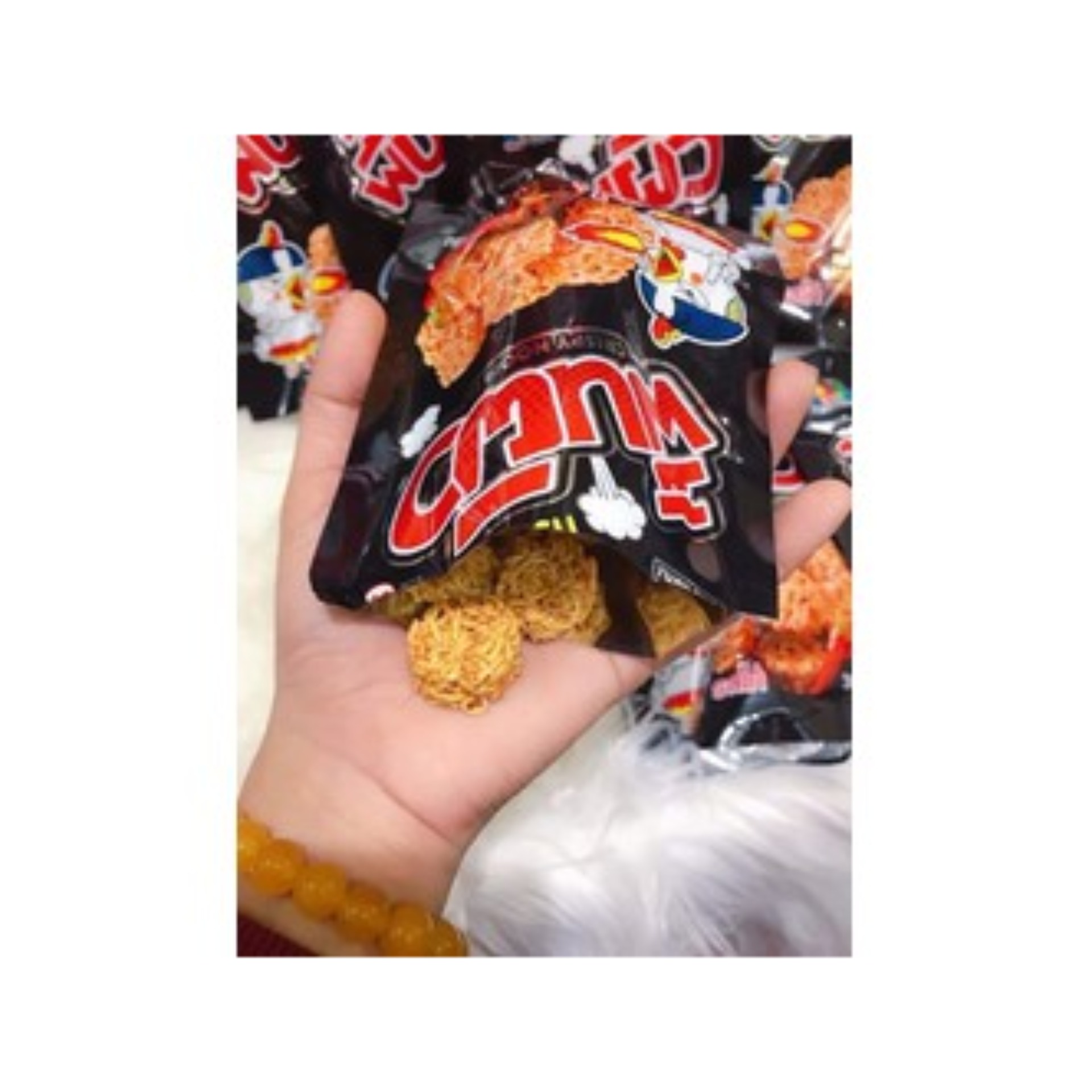 4 snack mì viên gà và