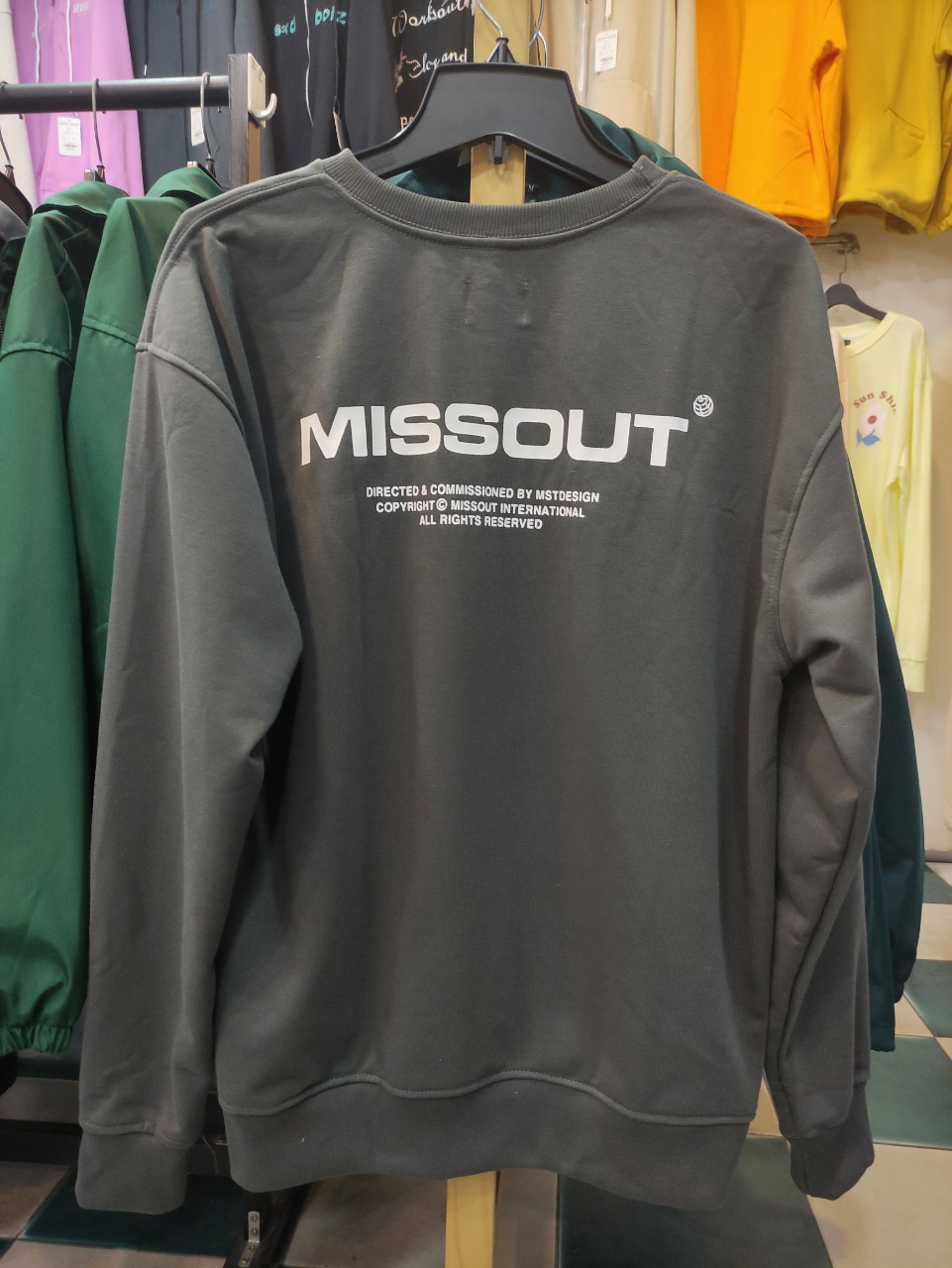 [HCM]Áo Sweater Missout full tag (chính hãng)