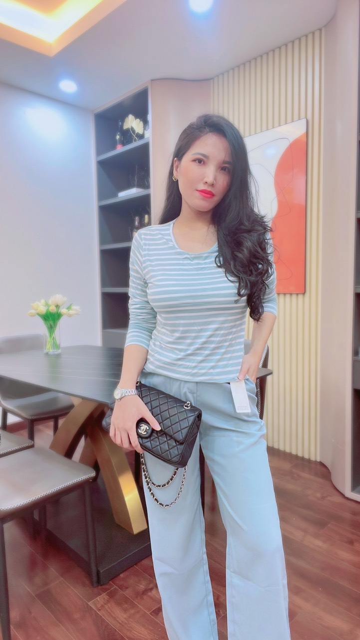 Áo cotton cổ tròn kẻ có lót ngực