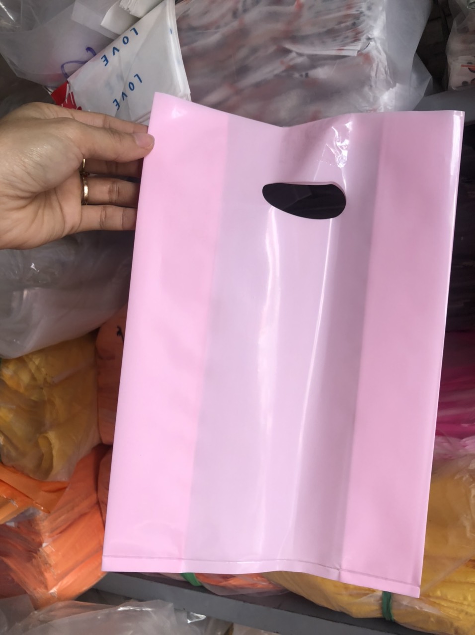 {1kg/size} - túi nilon PE MÀU HỒNG NHẠT PASTE