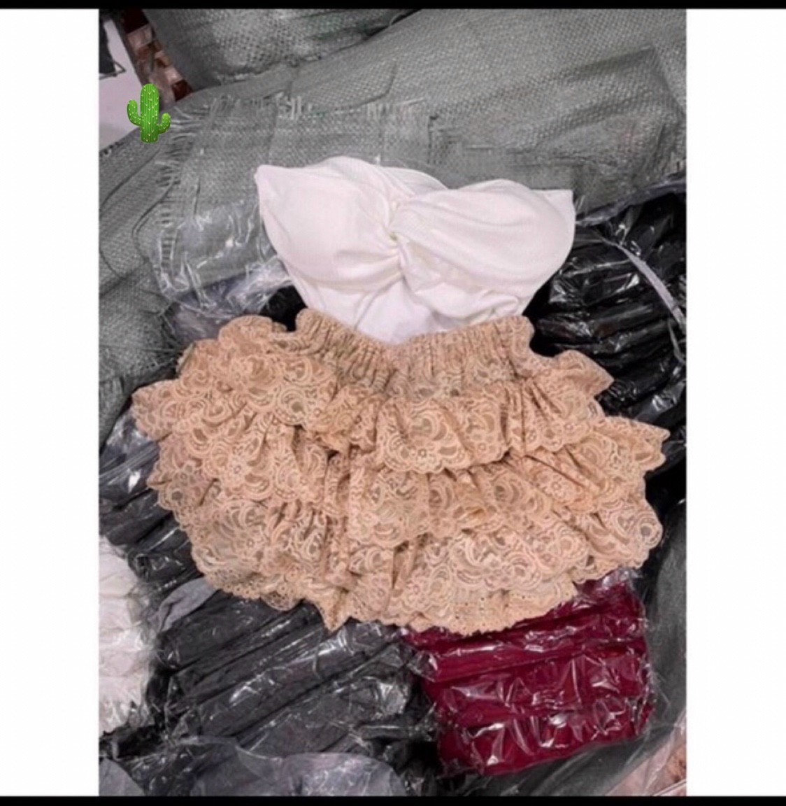 Chân váy ren kiểu tầng tầng cực hot và sexy , chất ren mềm mát