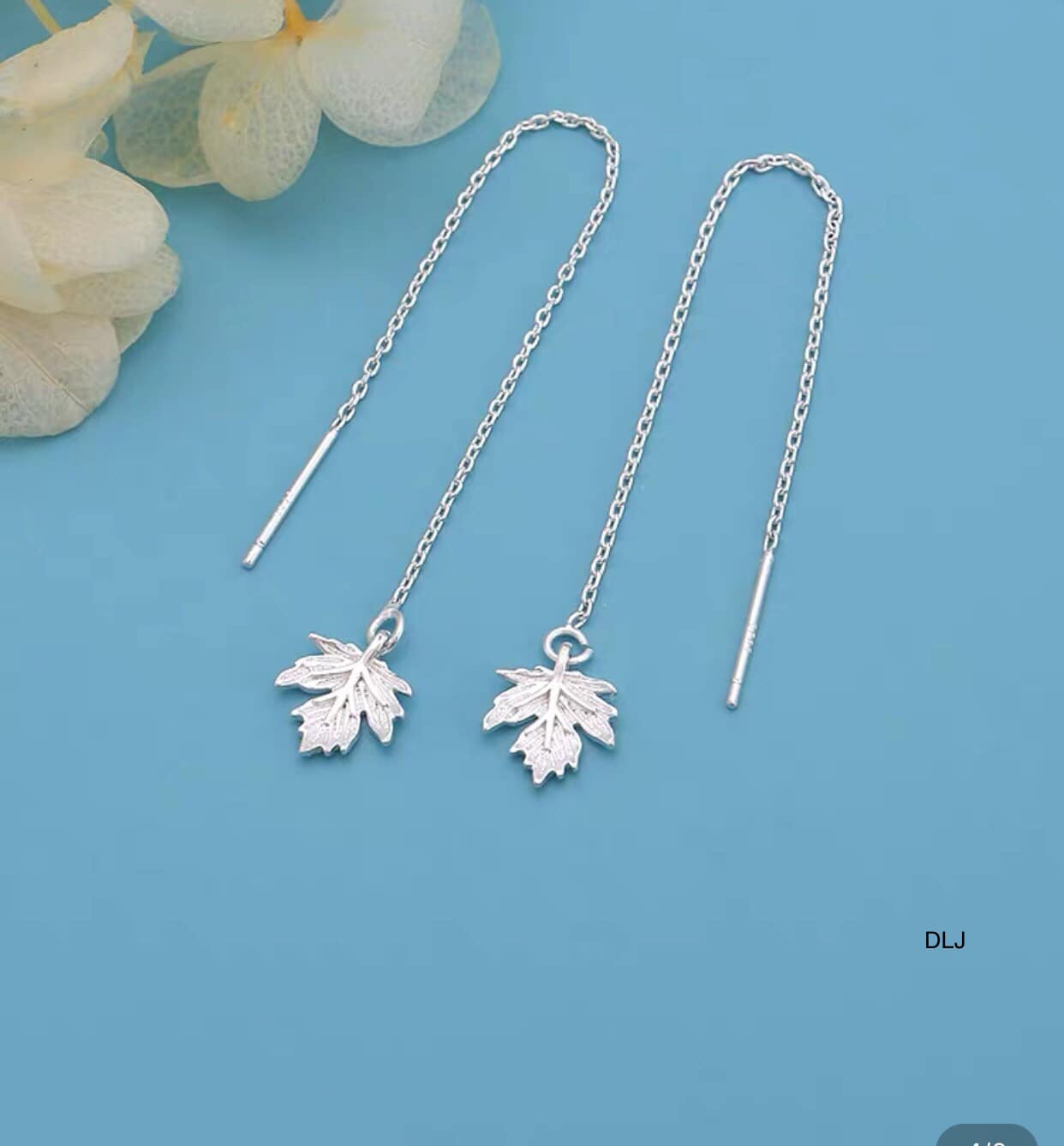 Bông tai nữ chất liệu bạc 925 hình lá phong MS72g