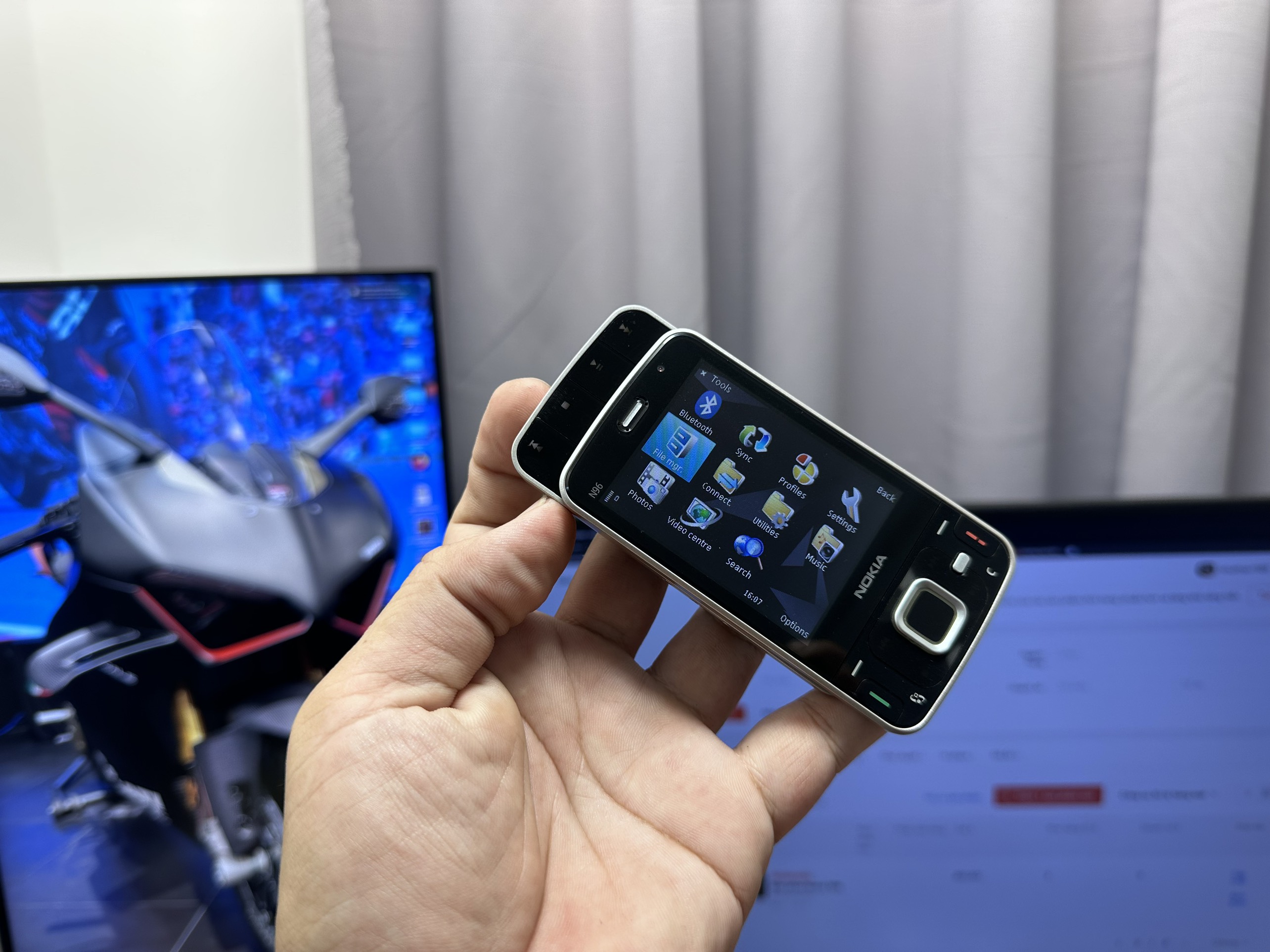 Lk Điện thoại Nokia N96 chính hãng (0175)