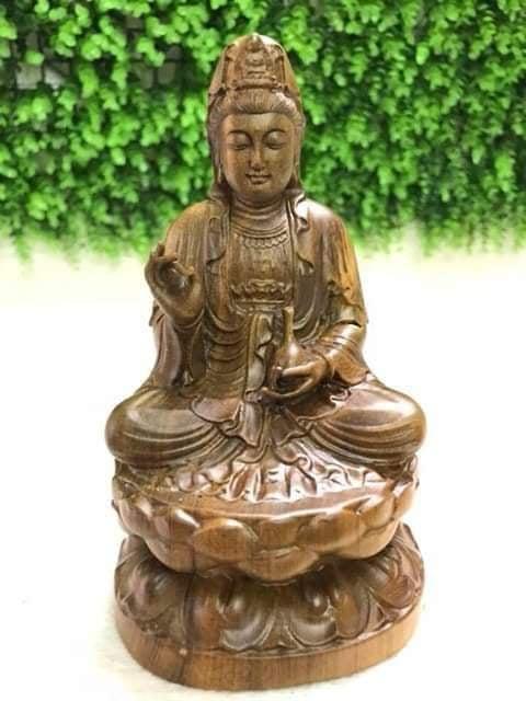TƯỢNG PHẬT BÀ QUAN ÂM GỖ BÁCH XANH