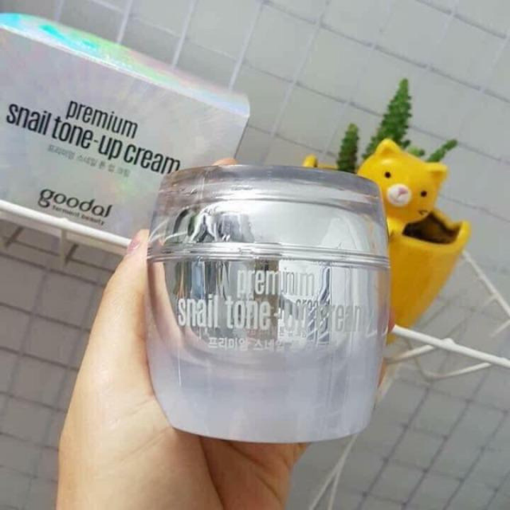Kem  dưỡng trắng da ốc sên