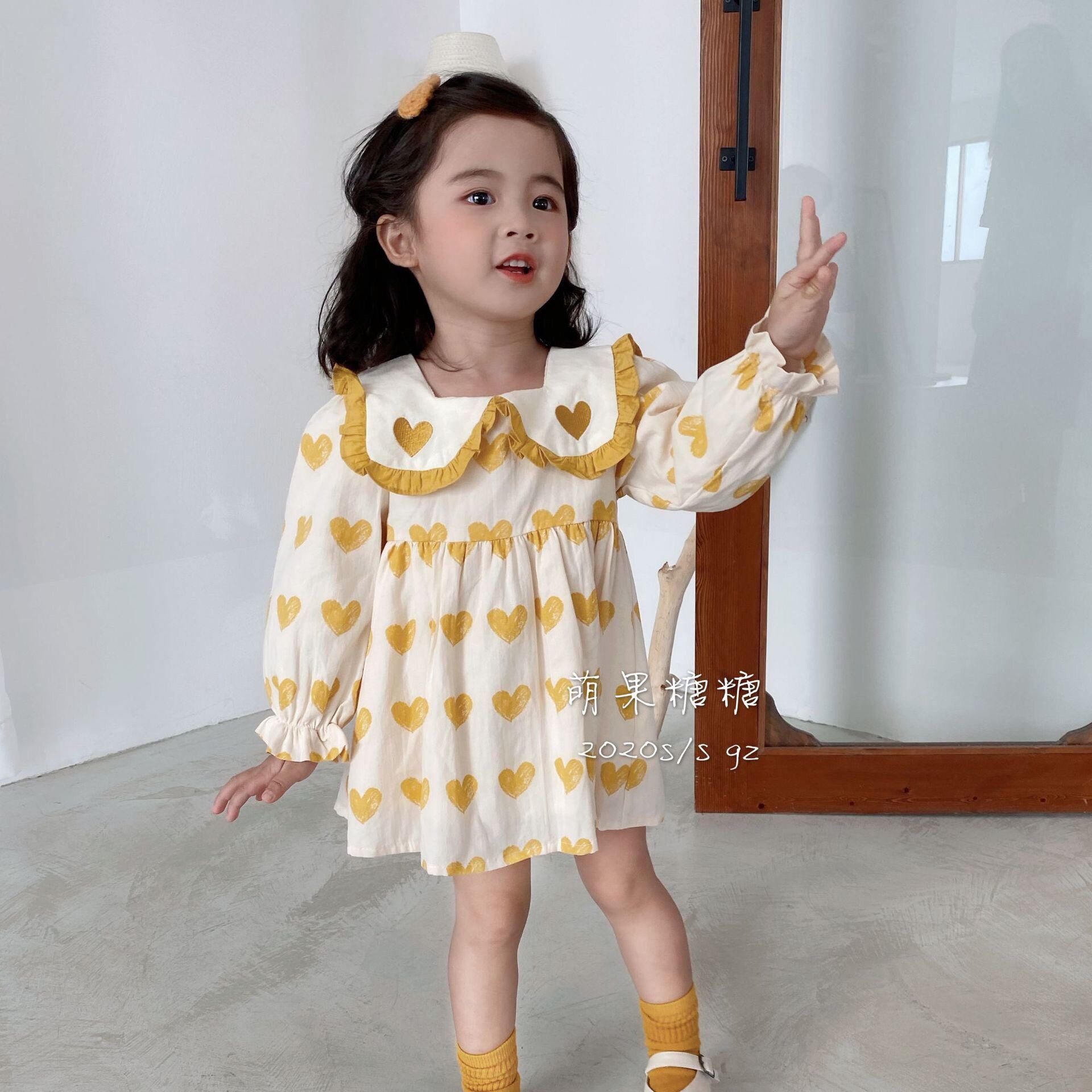 áo đầm trái tim cho bé