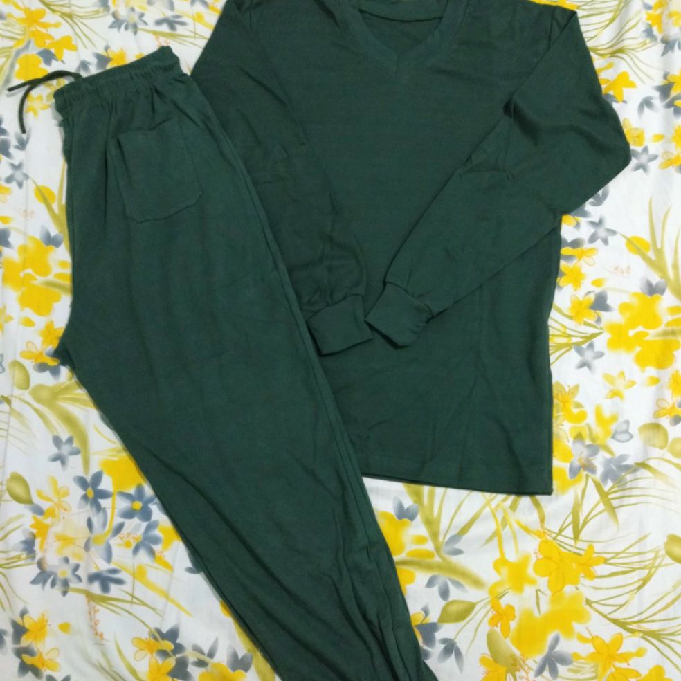 ComBo Quần + Áo dài tay cổ tim thu đông