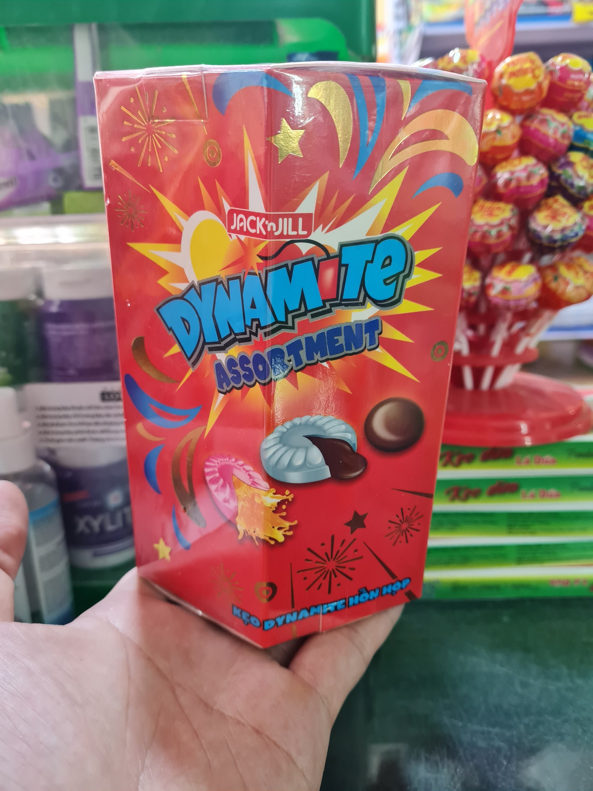 Kẹo Chew Dynamite Assortment Hỗn Hợp Hộp 180G