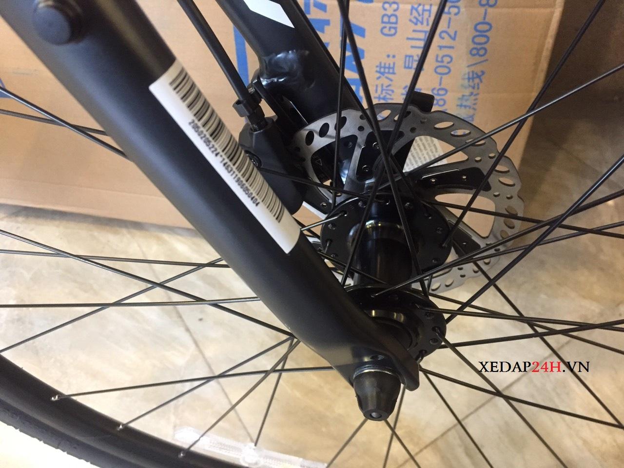 xe đạp thể thao đường phố GIANT ESCAPE 1 2020
