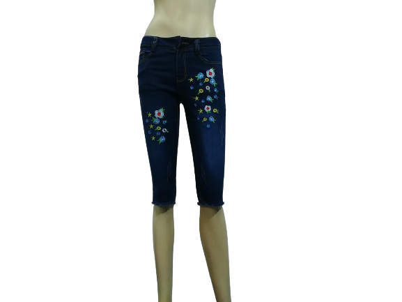 [HCM]quần jean nữ lở gối thêu hoa