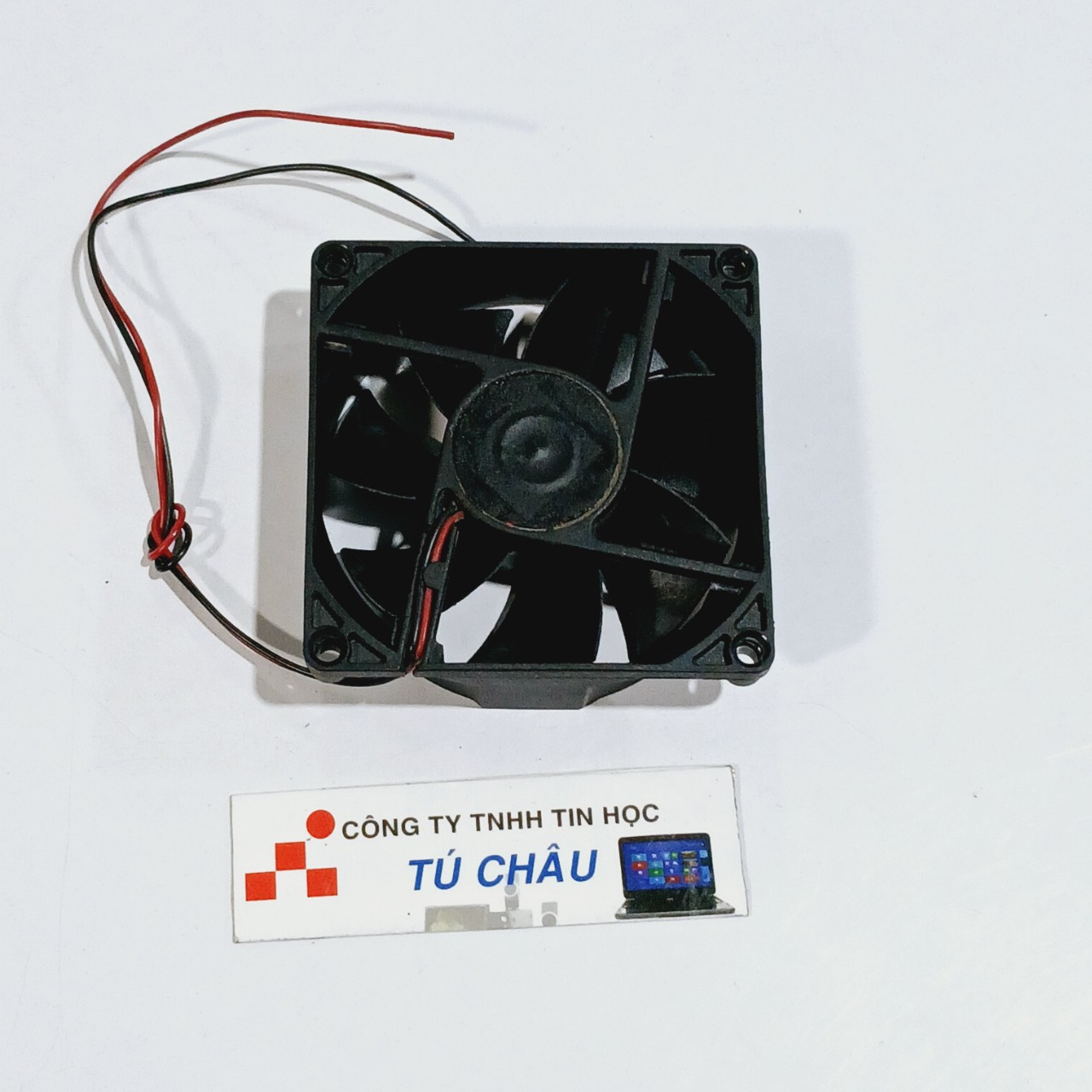 Quạt tản nhiệt fan case: 8cm x 8cm x 2.5cm - điện áp dc: 12v