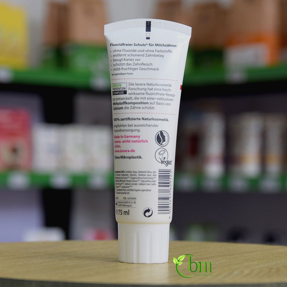 Kem đánh răng cho bé hương hoa cúc 75ml - Lavera
